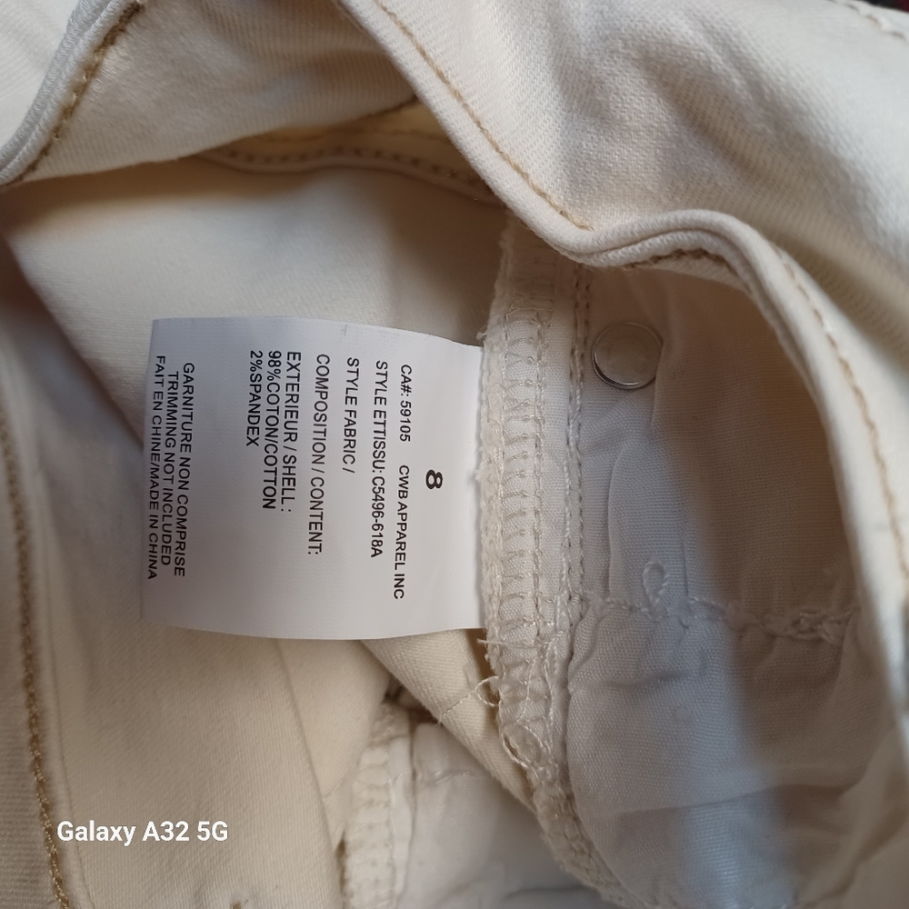 Charlies B Size 8 Cream Jeans with Embroidered Detail - Picture 12 of 14